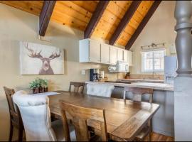 Mammoth View Villas 32، فندق في بحيرات ماموث