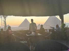 Eva pyramids, firestjernershotell i Kairo