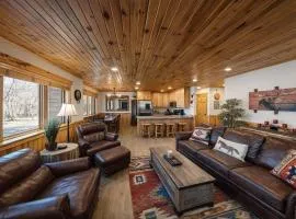 Timberwolf Lodge 6 cabin