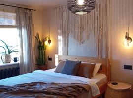BOHO Ogre, hotel con estacionamiento en Ogre