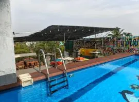 Island Wave Surf Hostel