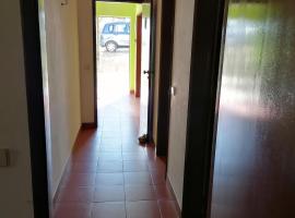 Little Corner of Peace - Apartamento completo t3، فندق في شنترين