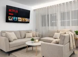 Avakian Suite Valencia