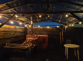 Domo Sebmat, hotel u gradu Pitrufquén