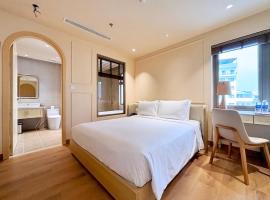 Peace Home Boutique Hotel, khách sạn ở Phan Thiết
