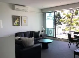 THE WATERFRONT APARTMENTS 2 Bedroom Bay View Apartment located on the Geelong Waterfront - 2208