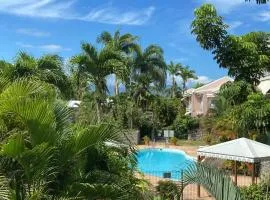 Duplex vue mer avec piscine , commerces à pied
