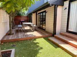 Pet friendly downtown Mt Maunganui 3 bedroom home