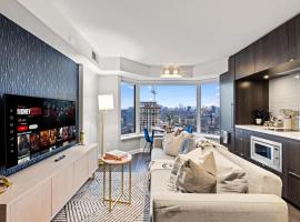 Sleek Yorkville King Suite Sleeps 5 DT, hotel di Toronto
