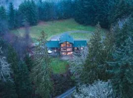 Private 5 Acre CabinHotTubGameRoom by OlympicNP