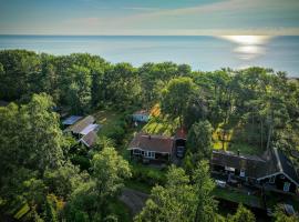 Renoveret Sommerhus 30 Meter Fra Stranden Ved Bøtø, готель у місті Gedesby