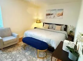 Walk to Dodgers! SAVE 50 Parking Luxury 2BR Villa near DTLA Projector