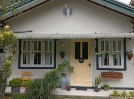 Tiny Art House with Garden