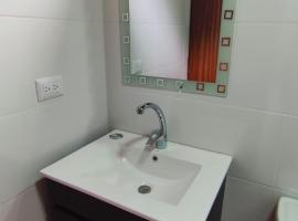 Juivi में, होटल Departamento familiar tranquilo en Baños