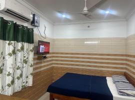 Hotel O Eswar Grand Residency, hotel Āvadi városában