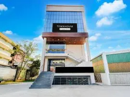 Super Townhouse Suchitra IDA Jeedimetla