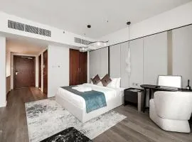 Modern Stylish Studio Apartment next to Burj Khalifa walk into Dubai mall