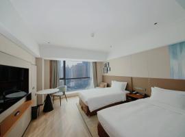 Holiday Inn Qingdao City Center by IHG, hotelli kohteessa Qingdao