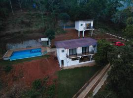 Camplights Stays, hotel a Tariyod