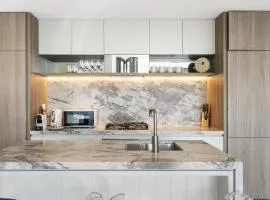 Bright 1-Bed Apartment in Brisbane CBD