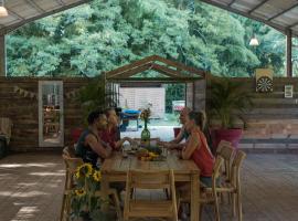 Hangar Project, hotel en Saint-Michel-Escalus