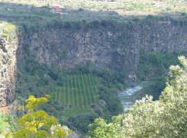 Cuntarati - Nature Tourism Simeto Etna, hotell med parkering i Bronte