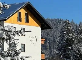 Boutique Hotel & Aparmtents Pension Sternen
