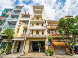 Collection O Long Phung Hotel