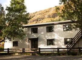 Old Cottage - Reynivellir II