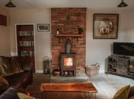 Gatecroft Barn & Spa - Pet friendly with hot tub