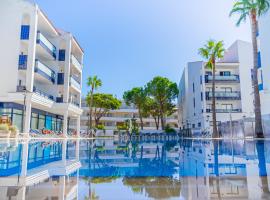 Pins Platja Apartments、カンブリルスのホテル