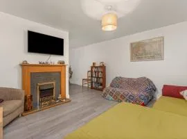 Rabbit Haven- Near Bicester Village & Town - ShireStays