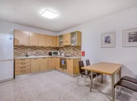 Budget Friendly apartment in Central Swieqi - 10 minutes walk to Paceville & the beach