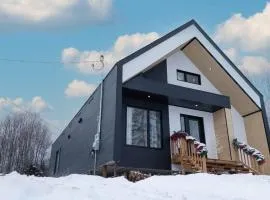 Freya - Modern and Family-Friendly with Spa - Portneuf