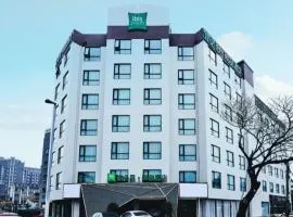 Ibis Styles Wuxi Ancient Canal Nanchang Street