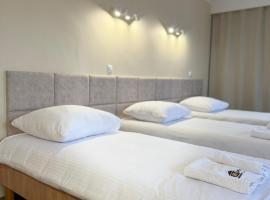 Hotel TM، فندق في رادوم