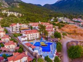 Sunshine Holiday Resort