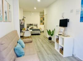 Estudio Playazo Jimena by At Home Costa del Sol, hotell i Nerja