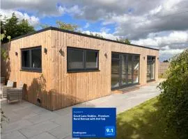 Court Lane Stables - Premium Rural Retreat with Hot Tub