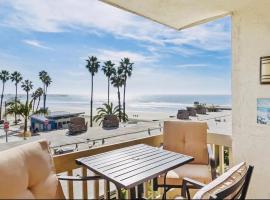 Panoramic Ocean View Beachfront Condo, Hotel in Oceanside