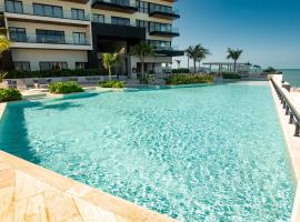 Beautiful 2BR Condo with unforgettable ocean views Yucalpeten Marina Resort, hotel a Progreso