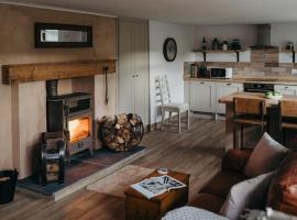 Old Sunday School - pet friendy, hot tub hideaway, hotel di Garrigill