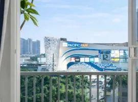 The Sriracha Residence