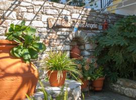 Angela studios, hôtel à Troulos
