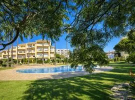 Ellegance - Shared Pool - 6 Guests - Vilamoura
