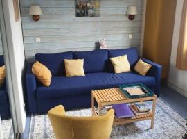 Appartement avec balcon et vue sur les montagnes, hotel Bielle-ben