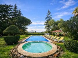 Palmeiral - Private Pool - 10 Guests - Pêra, хотел в Пера