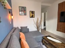 G0 Cozy, bright, warm