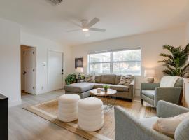 Intracoastal Getaway! North Palm Beach Apartment, Hotel in North Palm Beach
