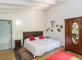 GuestReady - Hotel Rural Las Calas, hotel di Vega de San Mateo